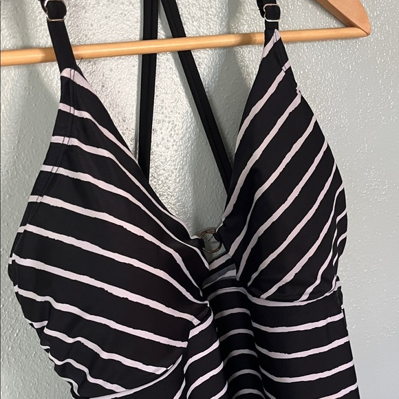 Black and White Striped Halter Swim Top - Picture 7 of 9